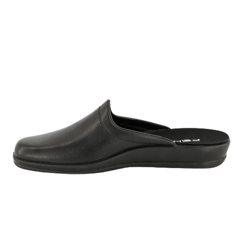 Zapatilla de casa Rohde negra de cuero para hombre, vista directamente de lado con perfil de suela claro